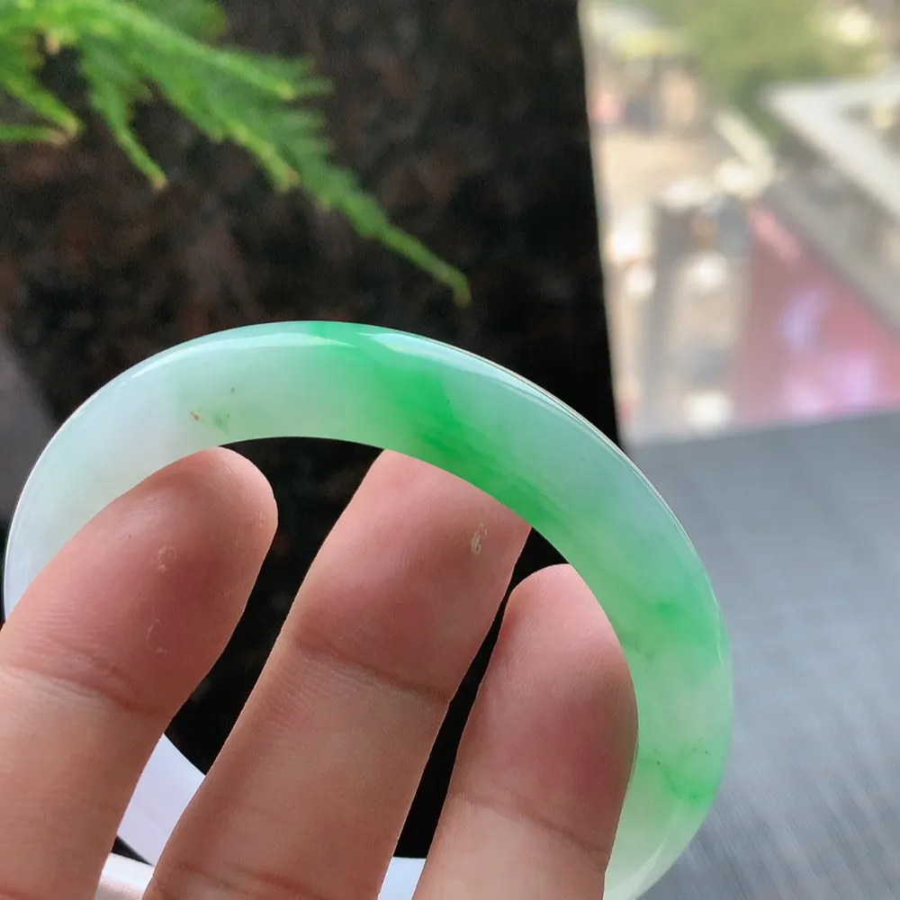 正圈冰春彩 无瑕 尺寸:51.6/9.1/8 种色兼备