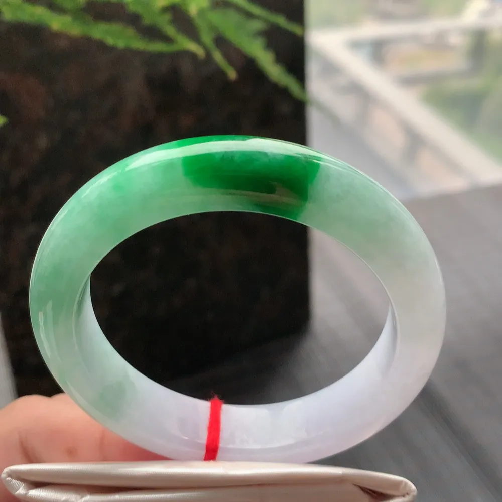 正圈冰糯辣绿 无瑕 尺寸:55.1/12.7/9.1 色好