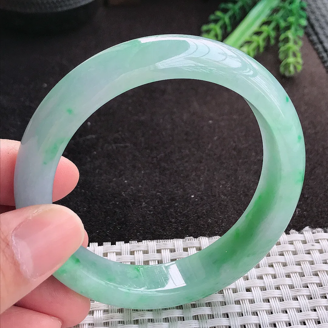 天然A货翡翠59/13.9/8.8老坑冰润起胶冰晴飘绿手镯宽边玉手镯