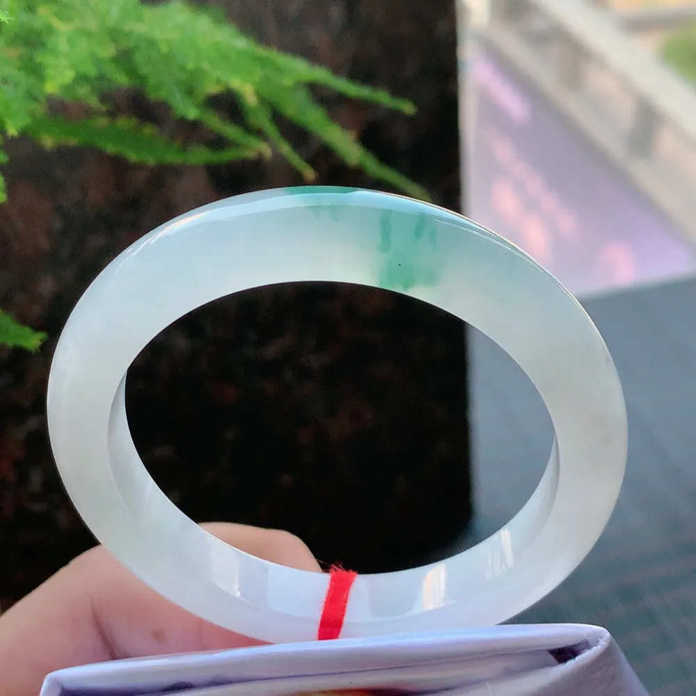 正圈冰飘花 微纹 尺寸:55.7/10.2/8.6 花美 种水好