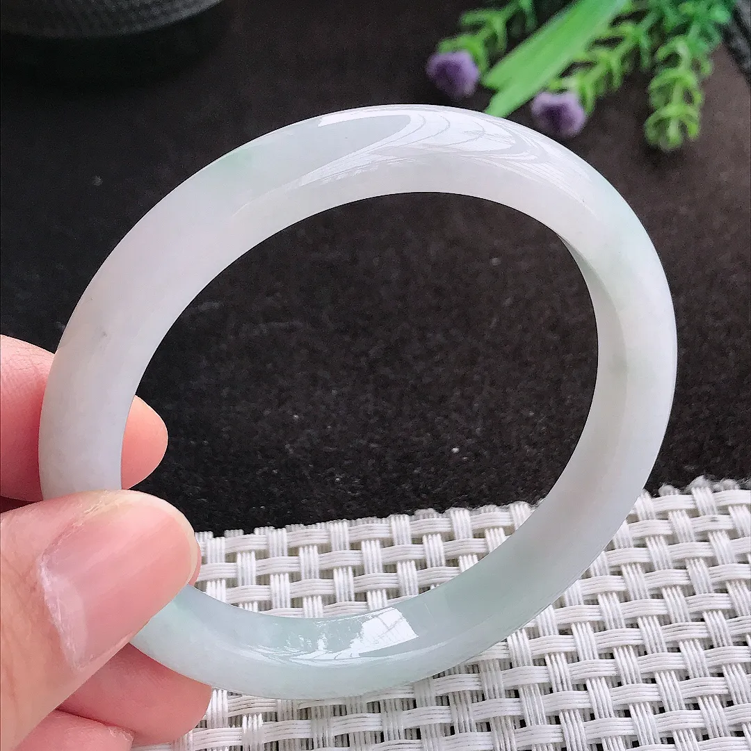 天然A货翡翠56.8/18/7.8老坑秀气温润细条手镯宽边玉镯