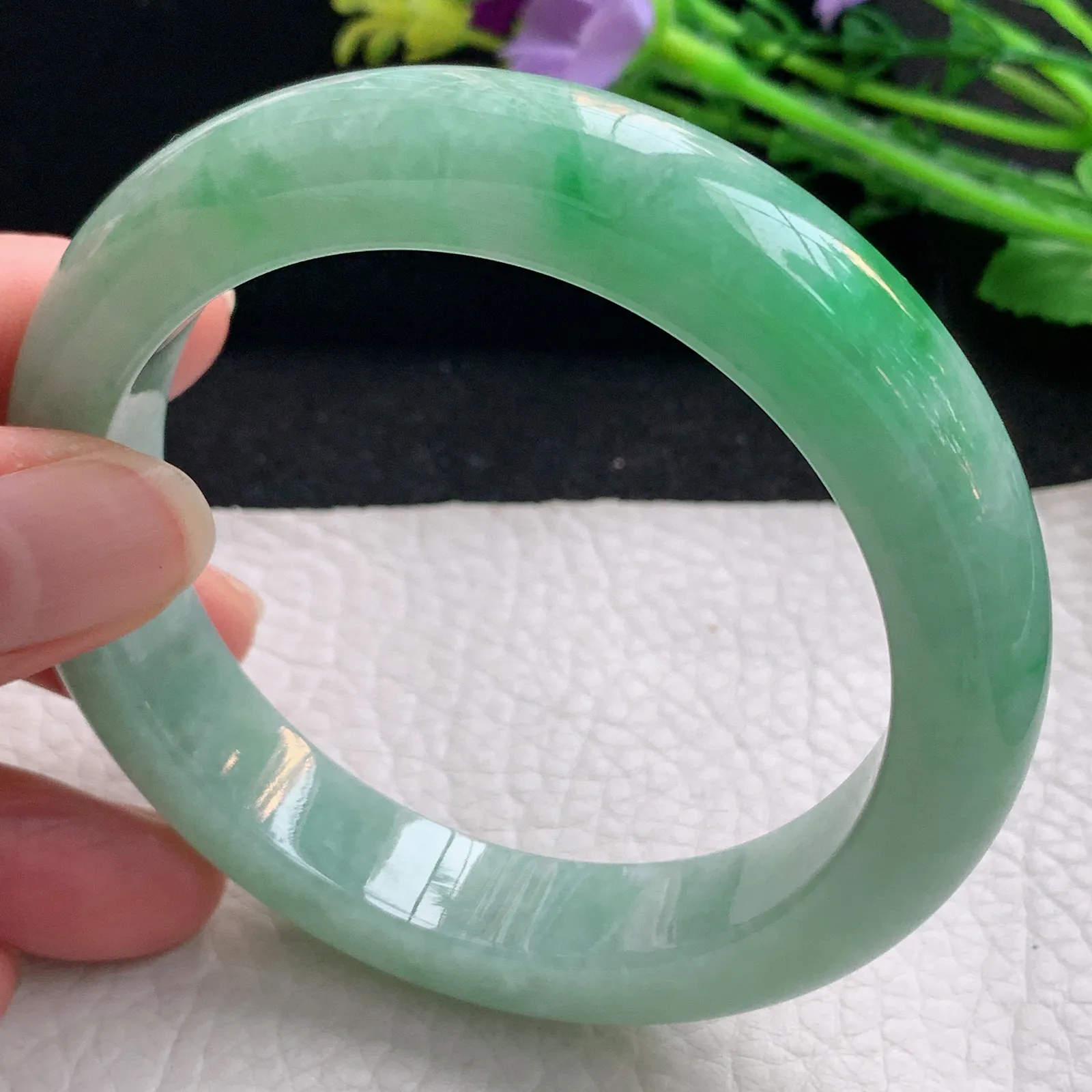 xc大圈口60*12.8*9.6平安镯 缅甸翡翠a货玉手镯飘绿厚装宽边玉手环