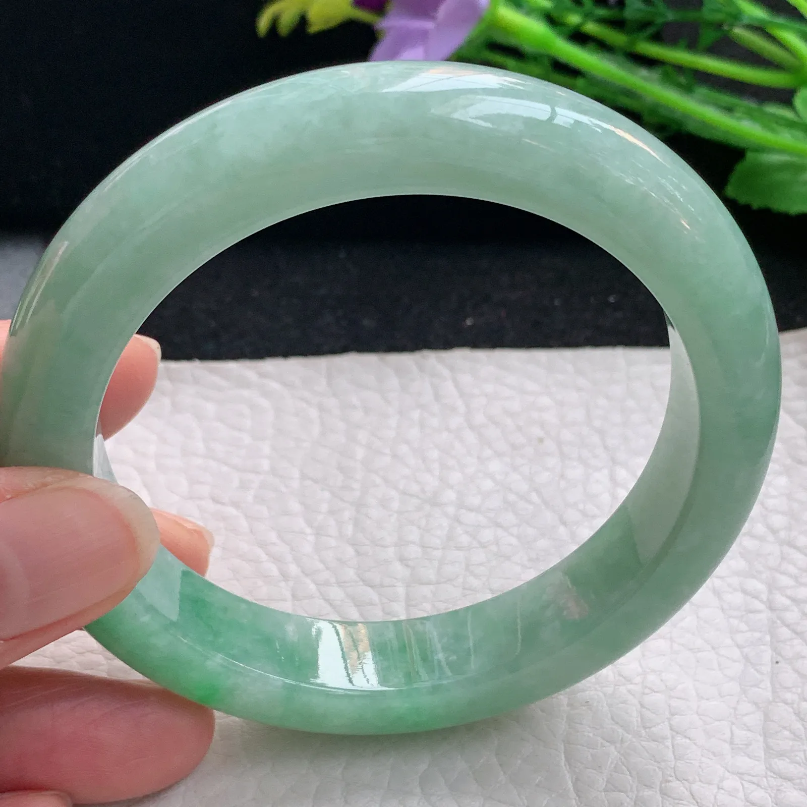xc大圈口60*12.8*9.6平安镯 缅甸翡翠a货玉手镯飘绿厚装宽边玉手环