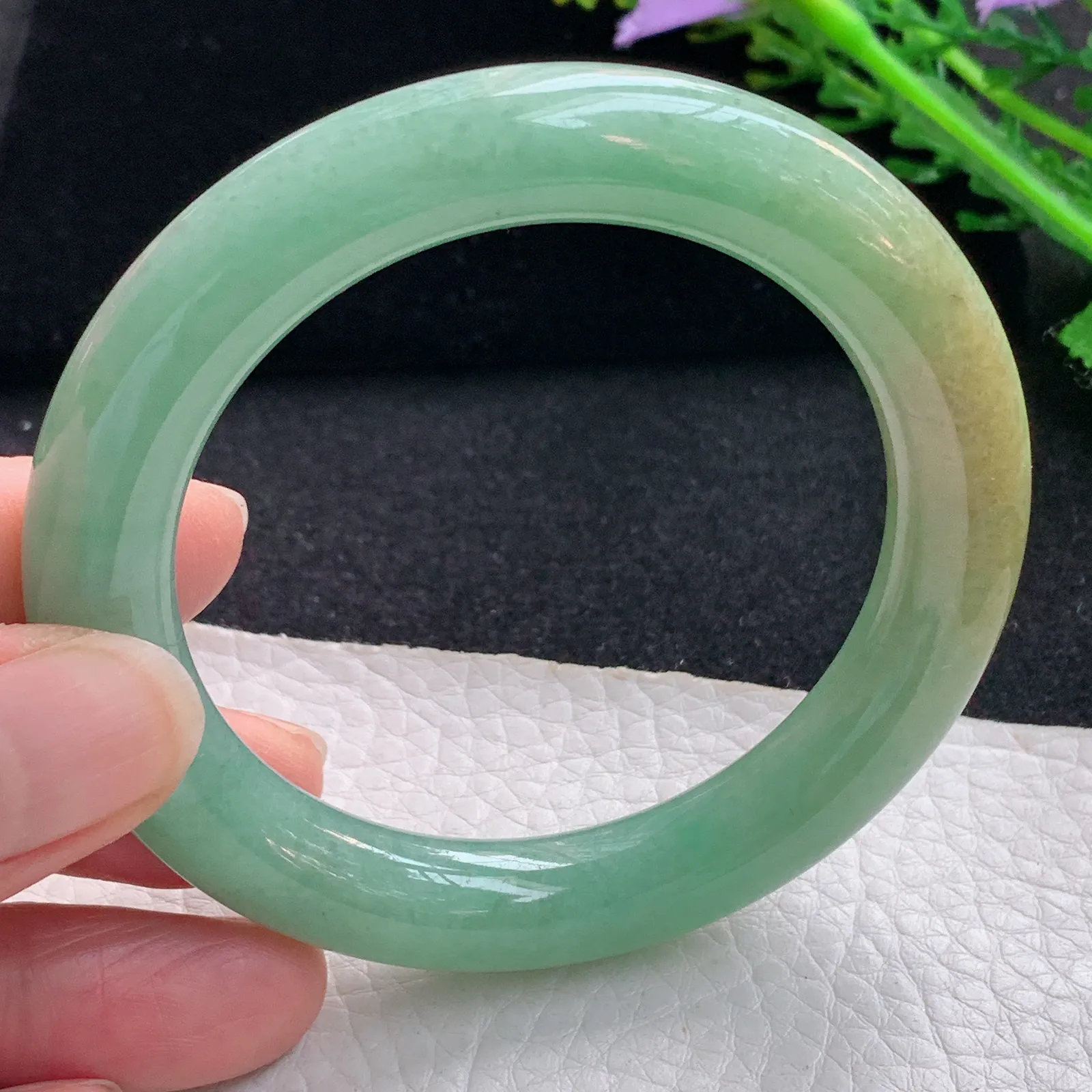 ss自然光53.8*10.3*10.5美人镯 缅甸翡翠a货玉手镯黄加绿圆条玉手环