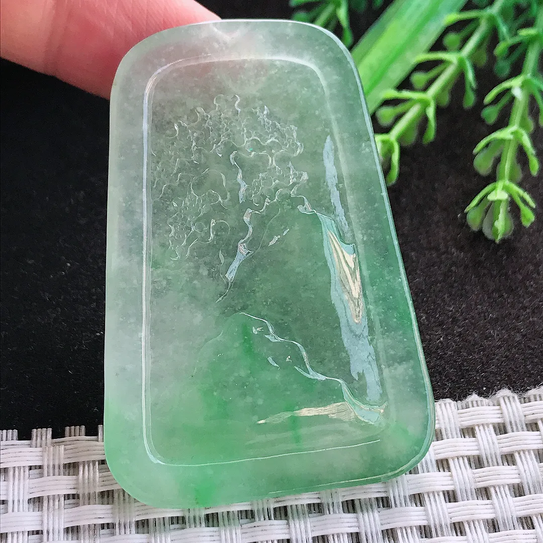 天然A货翡翠57.3/39.7/5.6老坑冰透果冻胶冰晴阳绿山水牌吊坠翡翠玉挂件