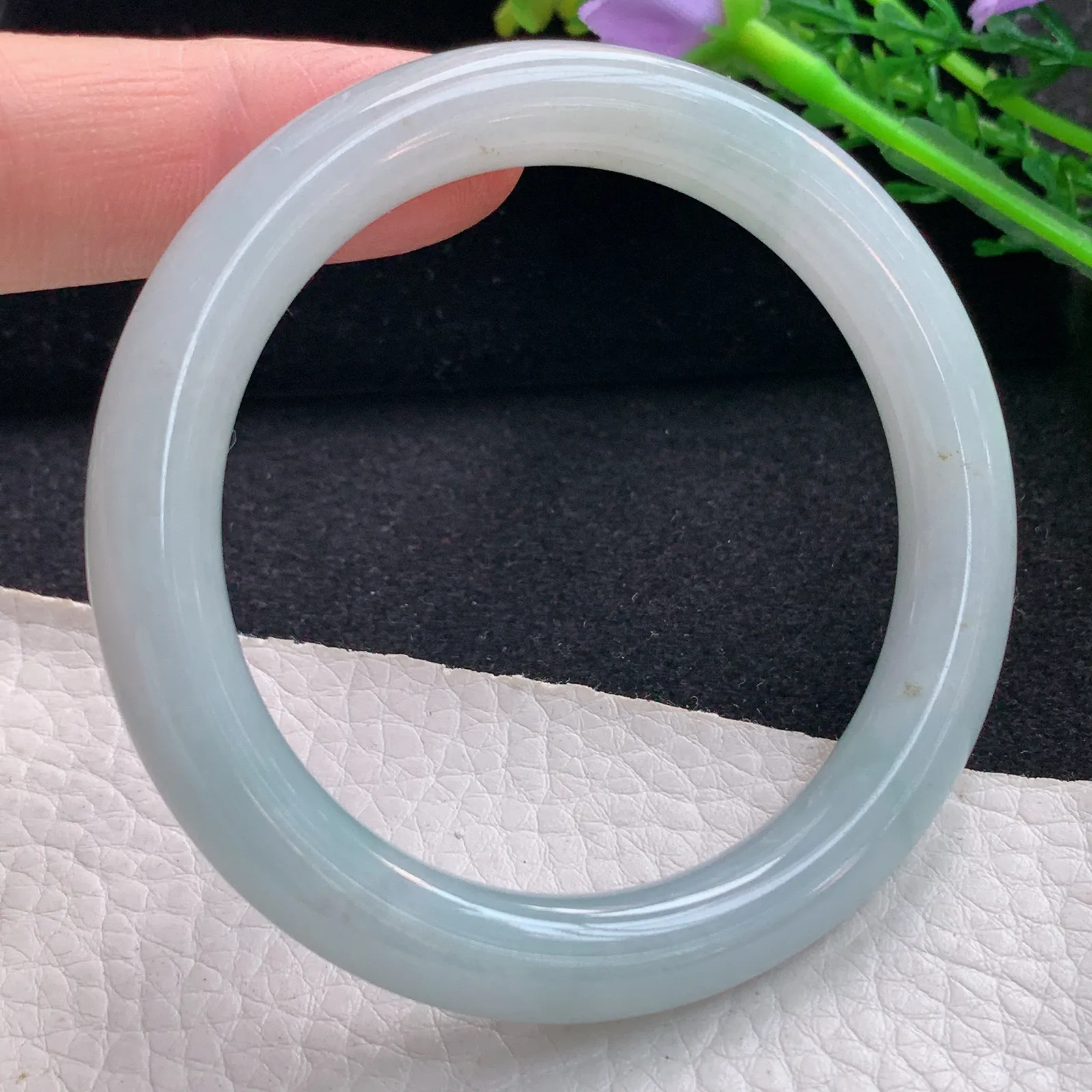 n小圈口52*8.6美人镯 缅甸翡翠a货玉手镯淡蓝圆条玉手环 叮当镯