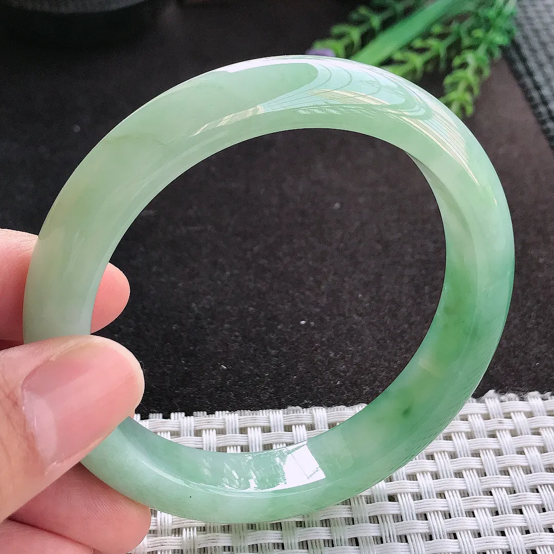 天然A货翡翠60/12.6/8.8老坑冰润果冻胶冰晴满绿手镯宽边玉镯