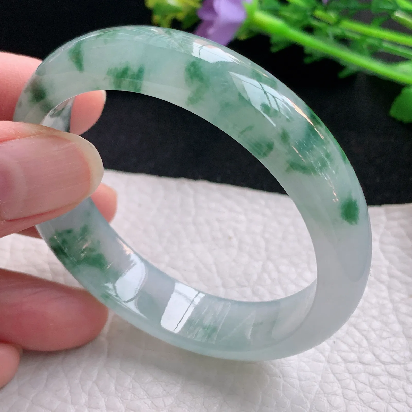 ay自然光54.5*47.8*13.9*7.2贵妃镯 缅甸翡翠a货玉手镯冰飘花蛋形玉手环