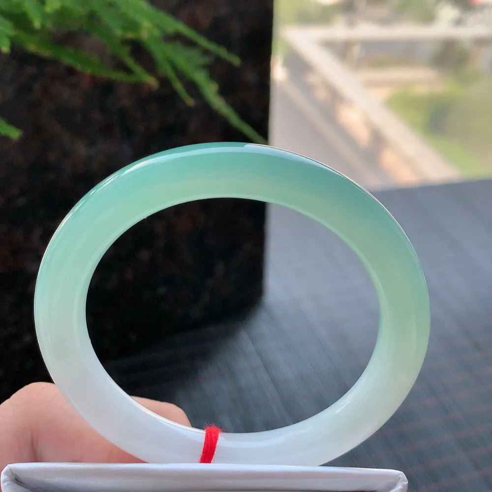 圆条高冰蓝绿 无瑕 尺寸:54.1/9.1 种色兼备