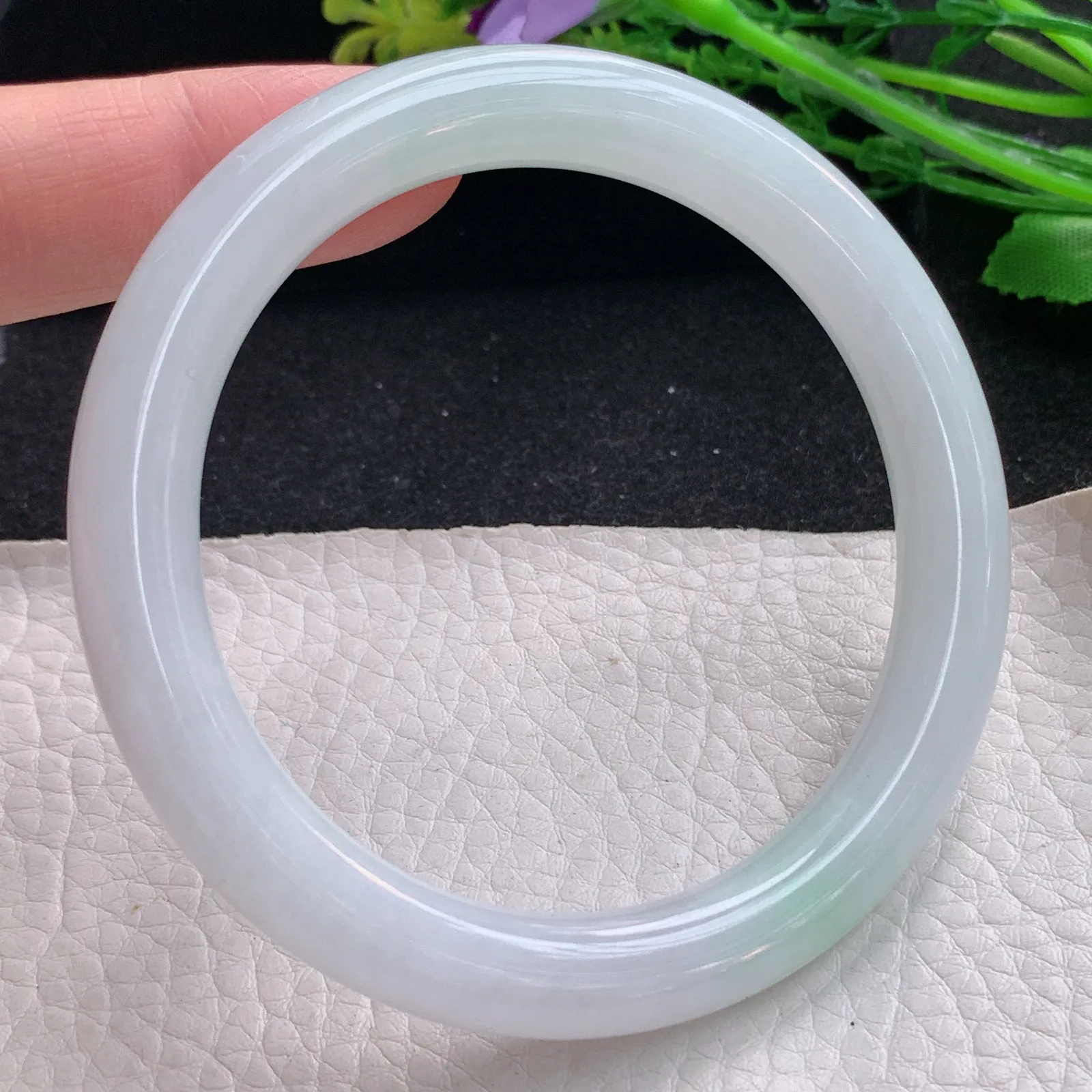 nr自然光59*8.8*9.2美人镯 缅甸翡翠a货玉手镯清新圆条玉手环 叮当镯