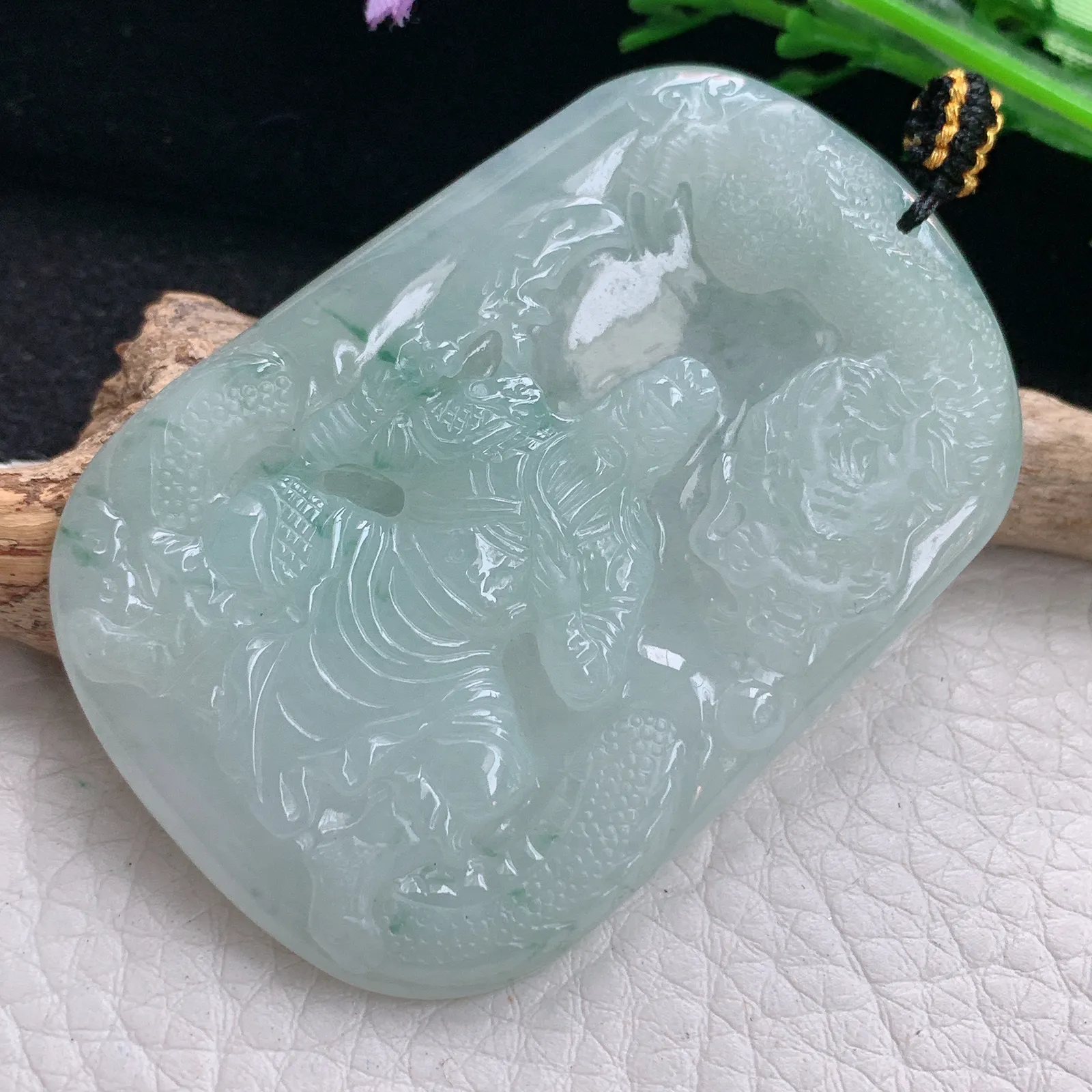 kh实拍57.8*39.5*5.2缅甸翡翠飘花御龙关公 玉观音玉吊坠 玉挂件