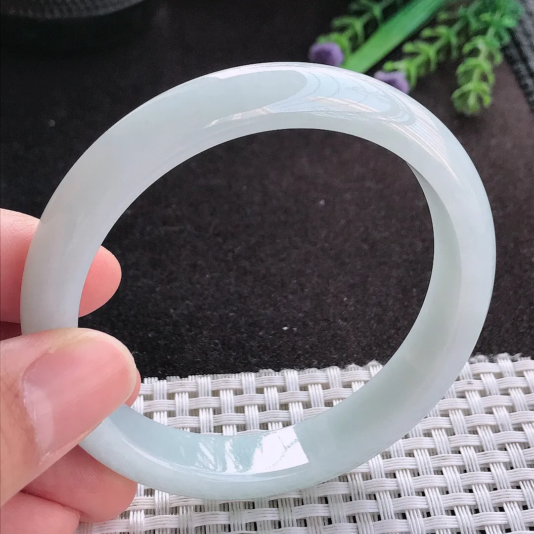 天然A货翡翠59/12.3/7.8老坑秀气温润天空蓝手镯宽边玉镯