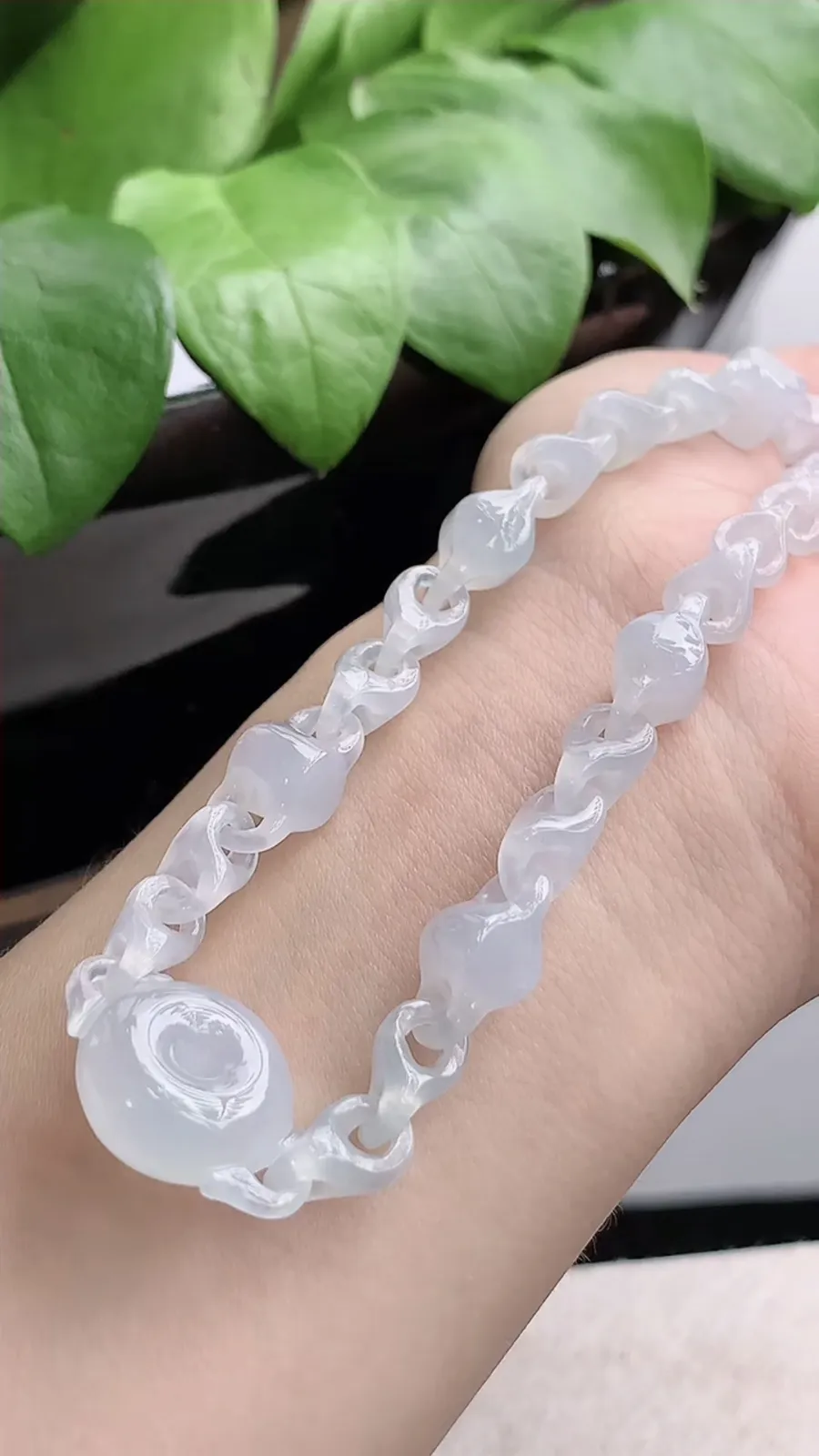 a货翡翠老坑冰种白月光平安扣手链 尺寸15×7mm 重量18.74g 1205