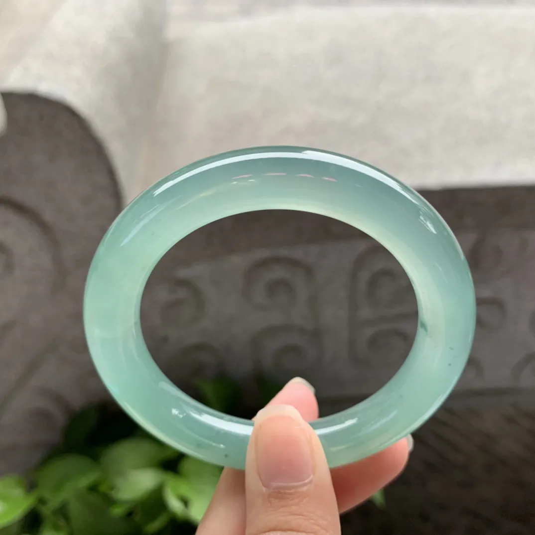 小圈口 52.8-10.3【高冰湖水绿圆条手镯】圆条52 53可戴