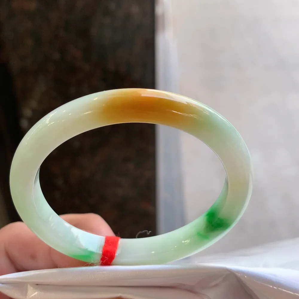 贵妃冰糯黄加绿 无瑕 尺寸:54.1/47.4/8.3/7.5 超值