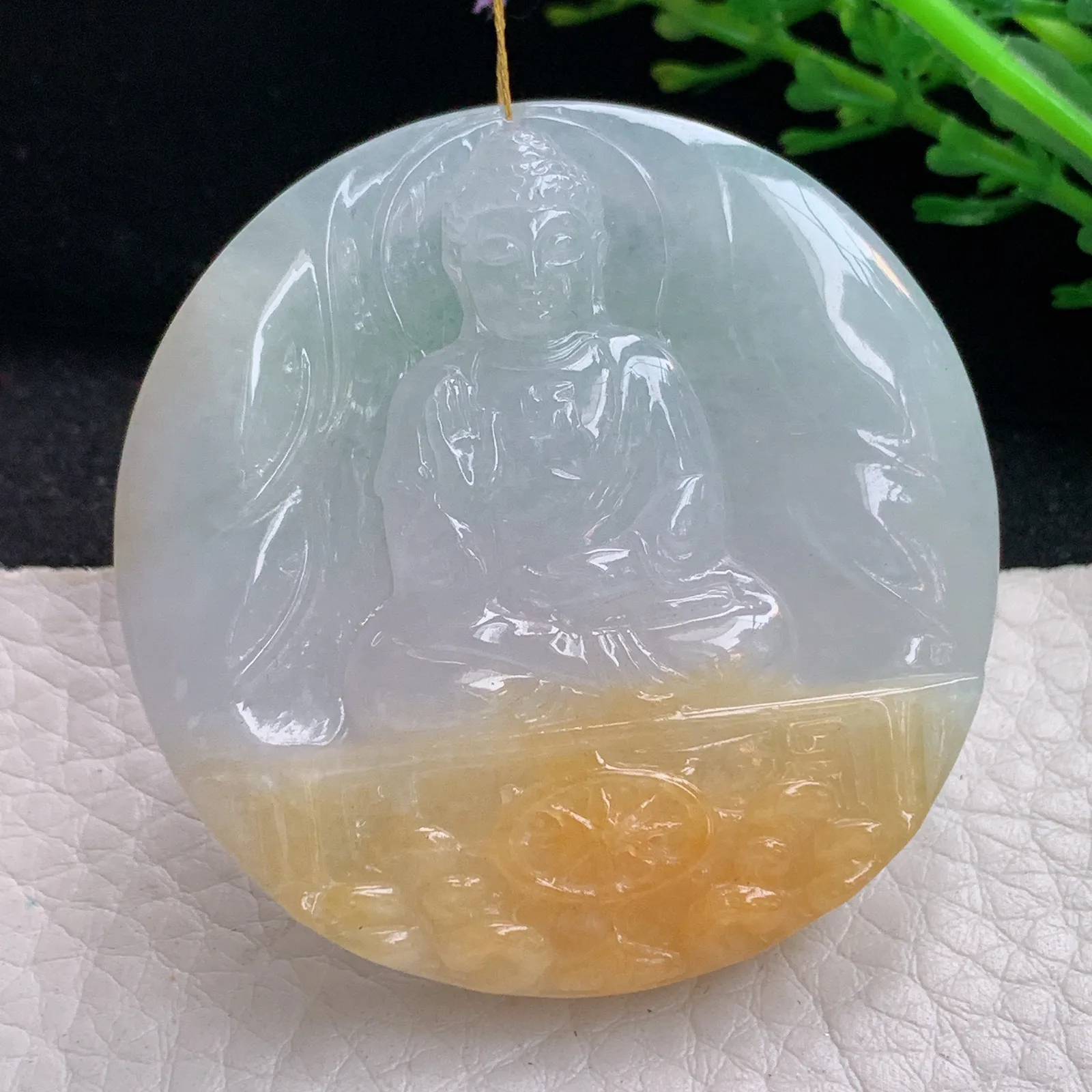 ws实拍47.6*47.3*8.6缅甸翡翠精雕双彩如来佛祖玉吊坠 玉挂件