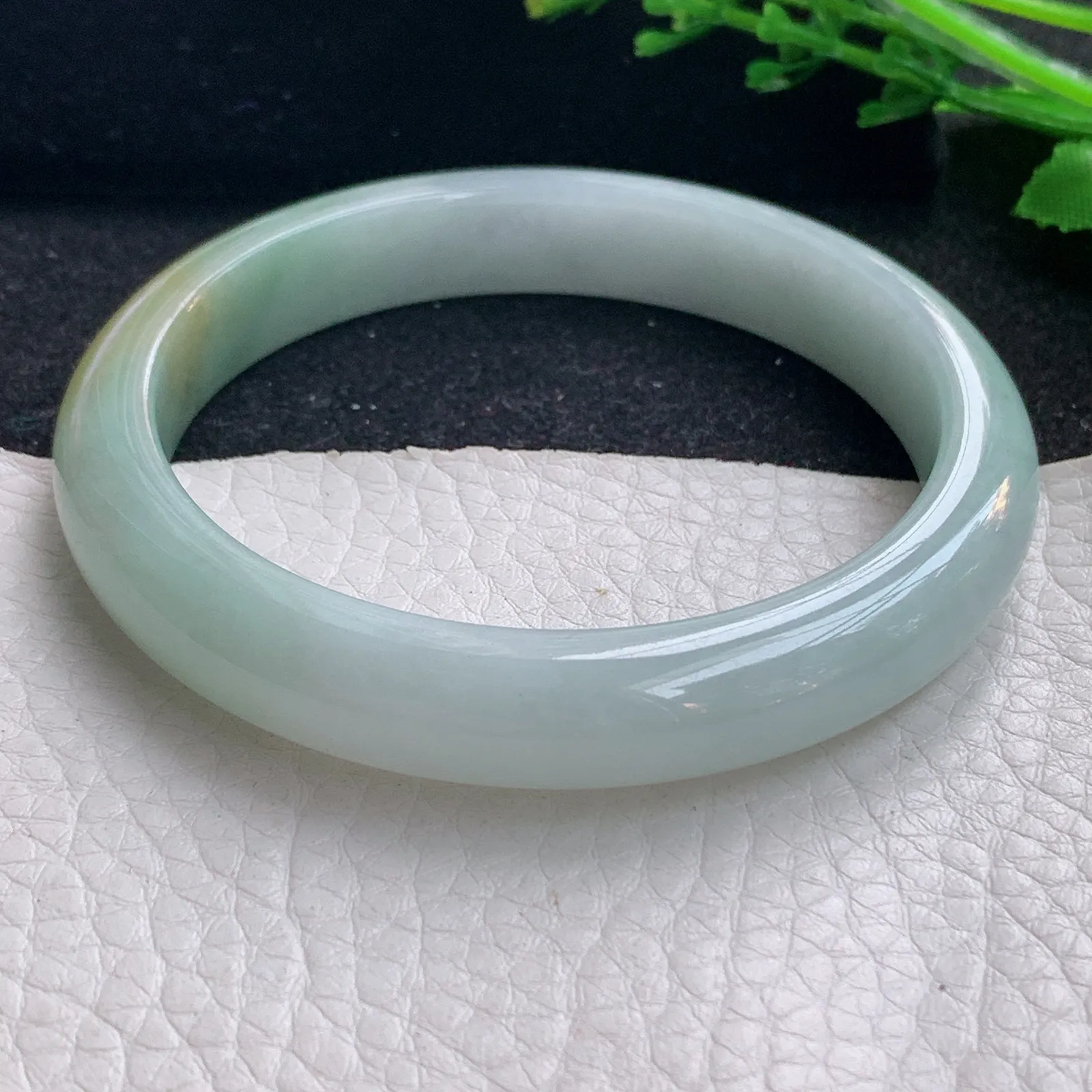 js自然光57*10.5*7.8平安镯 缅甸翡翠a货玉手镯双彩宽边玉手环