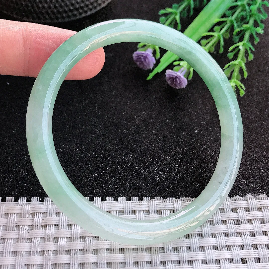 天然A货翡翠57/6.2/7.3老坑秀气冰润冰晴绿细条手镯叮当玉镯