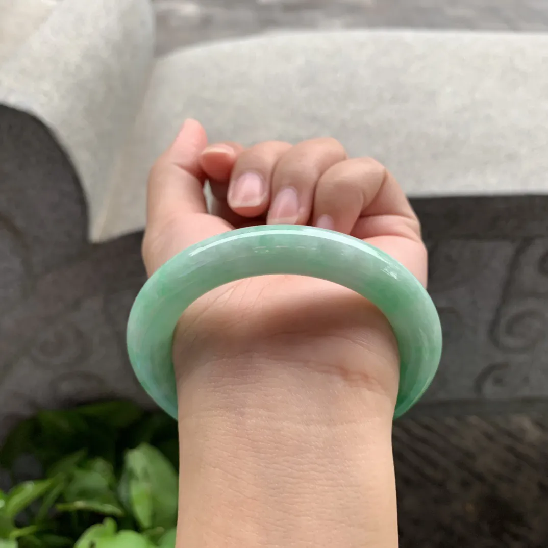 圈口54.4-10.2 【阳绿圆条手镯】圆条54 55可戴