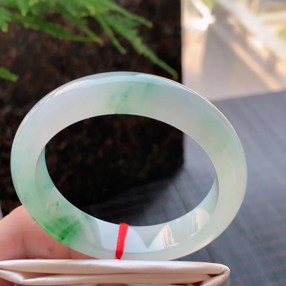 正圈高冰绿花 无瑕 尺寸:55.7/12.8/8.8 种色兼备