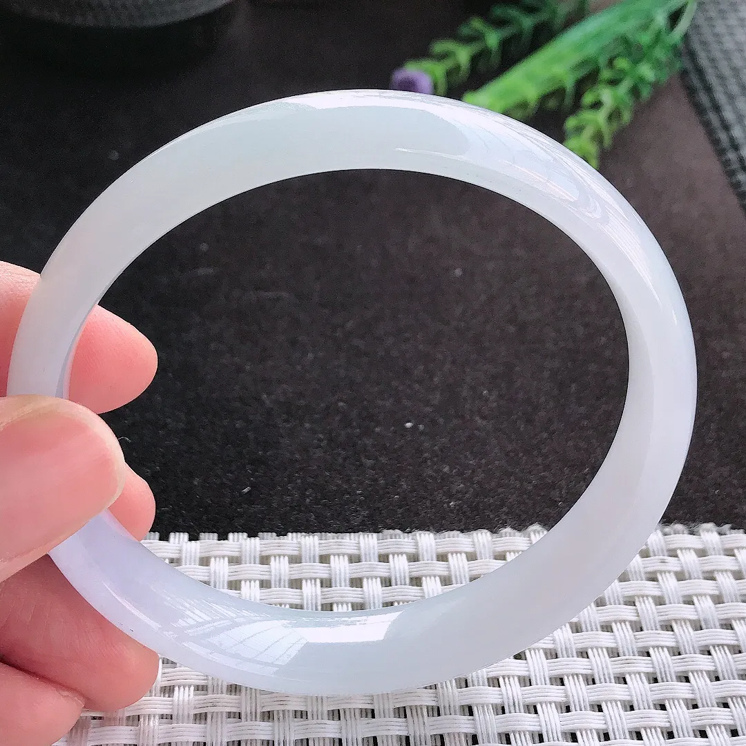 天然A货翡翠64/12.8/7老坑冰纯果冻胶月光白手镯宽边玉镯