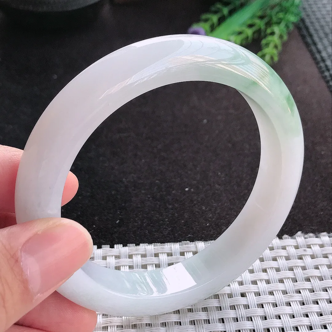 天然A货翡翠60.8/12.8/9.5老坑冰润起胶飘花大圈口手镯宽边玉镯