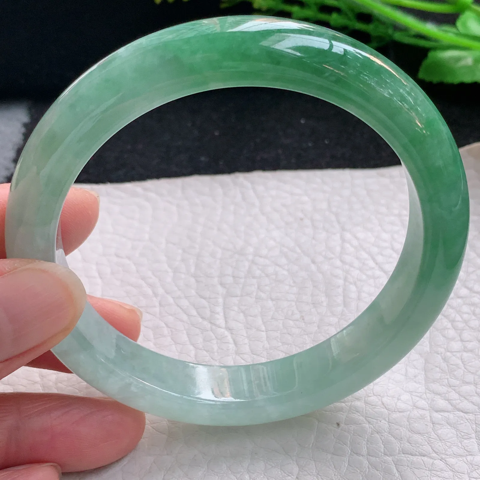 nr大圈口62*12.5*8.8平安镯 缅甸翡翠a货玉手镯冰润半山水宽边玉手环