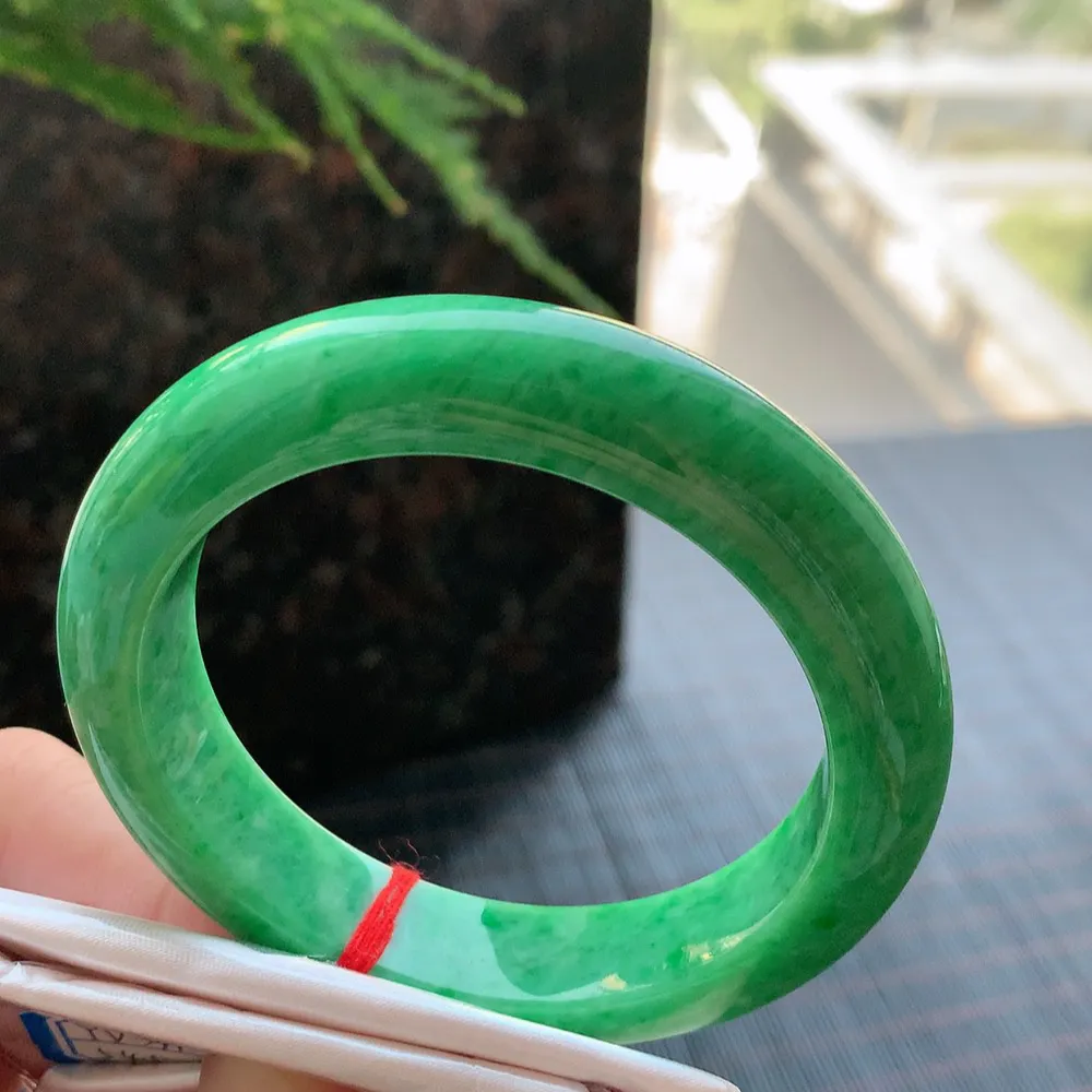 正圈满绿 无瑕 尺寸:54.4/12.4/9.1 满色
