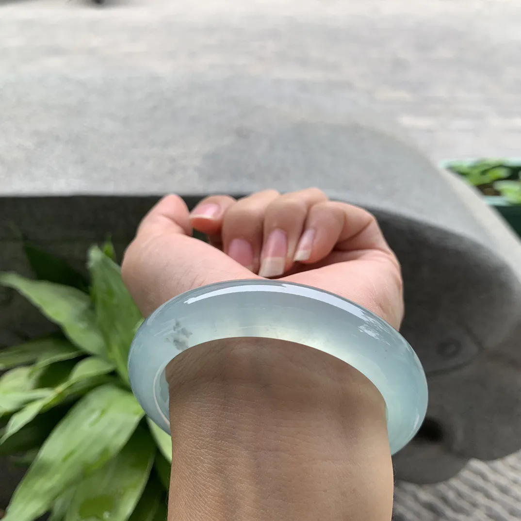 圈口56.8-12.3-9.8 【高冰蓝正圈手镯】正圈56 57可戴 冰透水润 起光