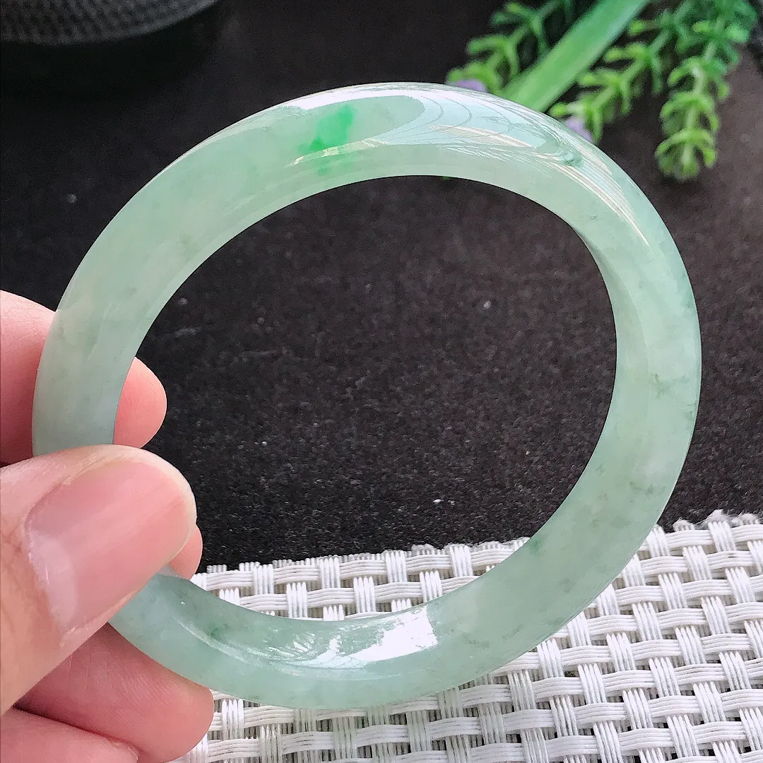 天然A货翡翠56/11.2/7.8老坑冰润起胶冰晴绿手镯宽边玉镯