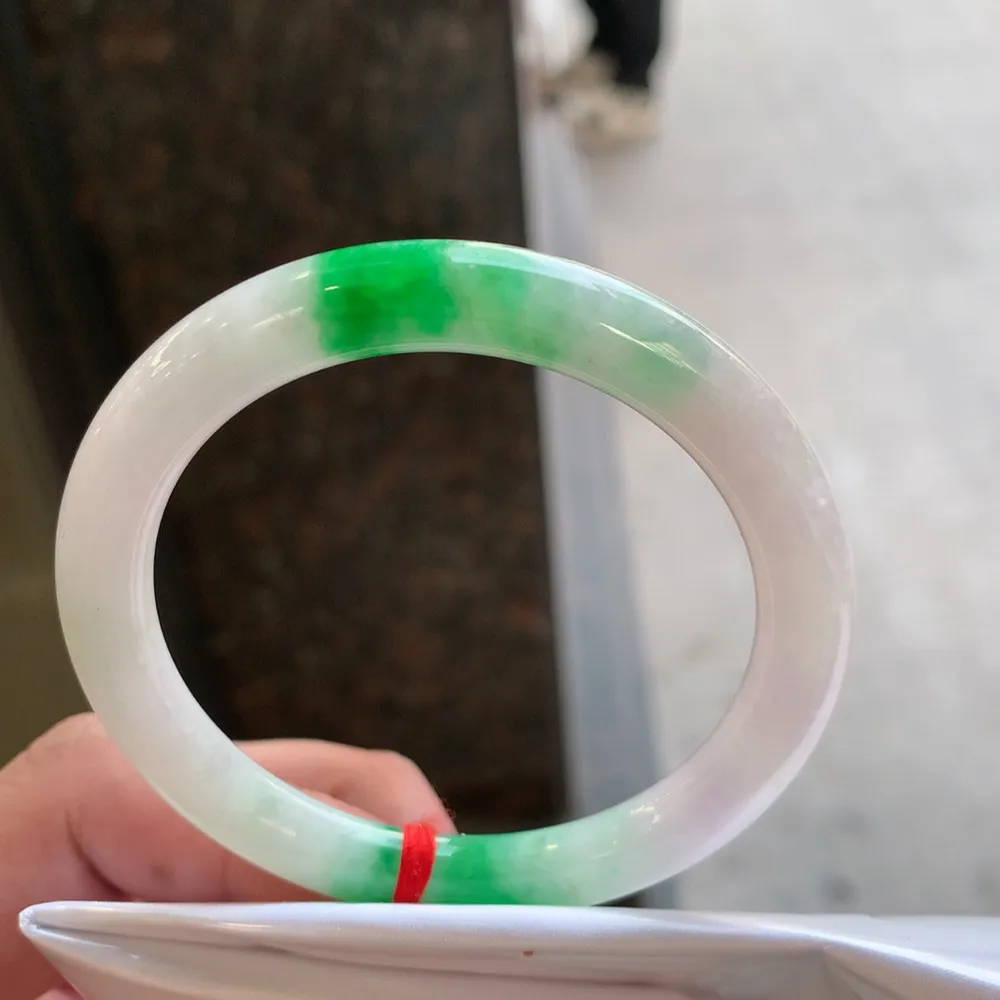 圆条冰糯阳绿 微纹 尺寸:53.1/7.4/8.3 色好