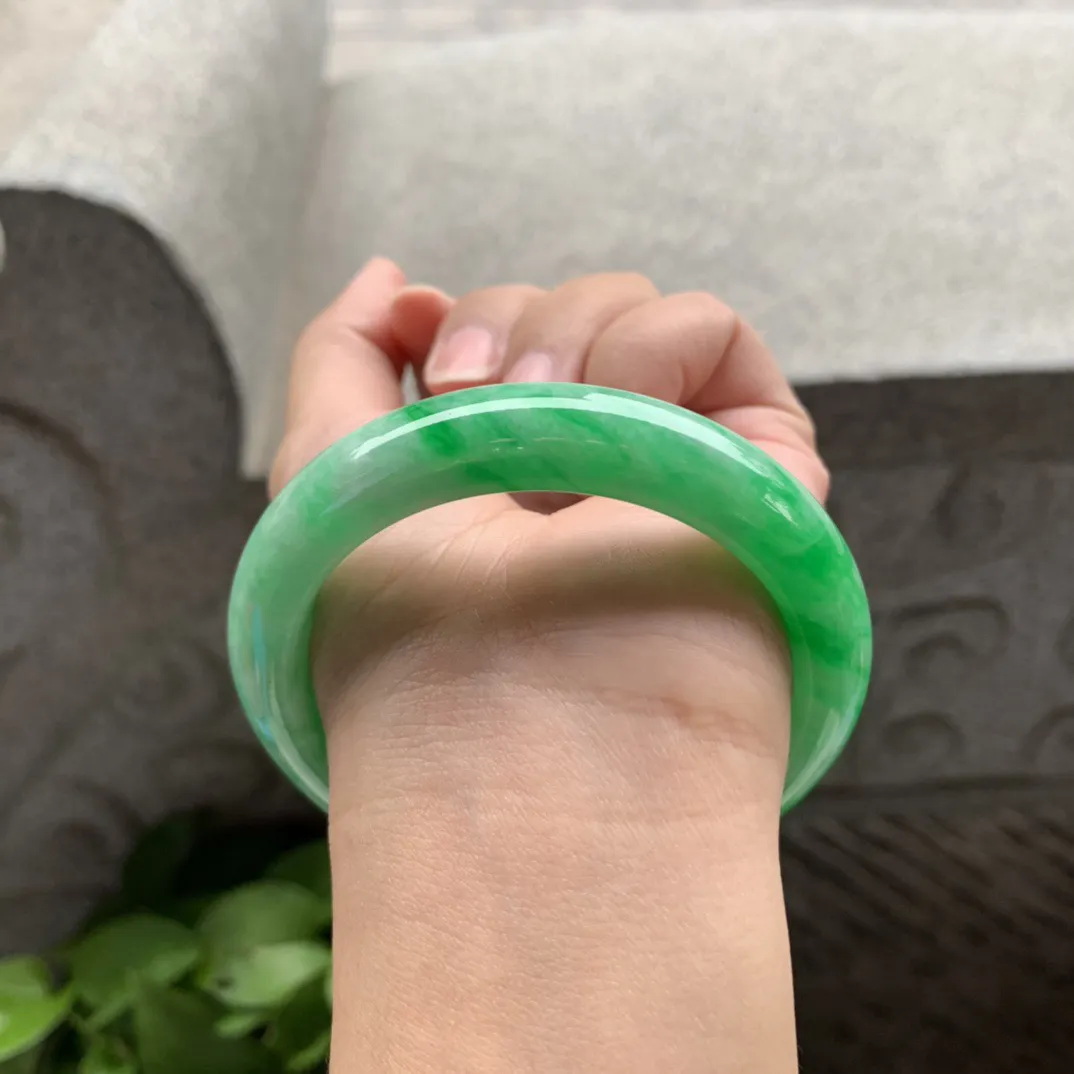 圈口55.6-12.3-9 【满阳绿正圈手镯】正圈55 56可戴