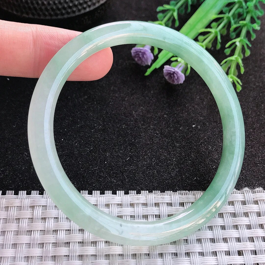 天然A货翡翠57/6.2/7.3老坑秀气冰润冰晴绿细条手镯叮当玉镯