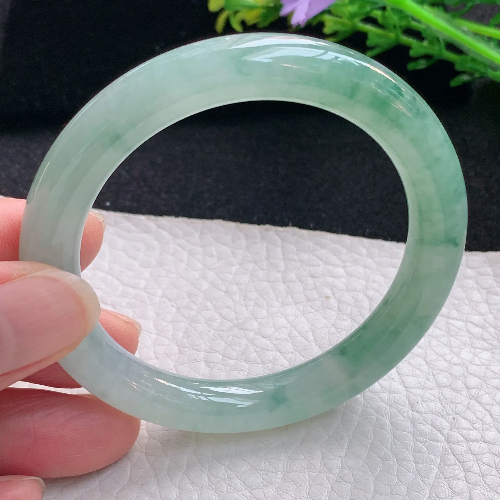 ay自然光53*9.2*9美人镯 缅甸翡翠a货玉手镯冰飘花圆条玉手环 叮当镯