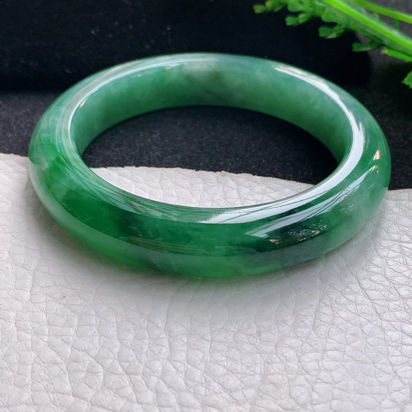 xo自然光58.8*12.8*10.2平安镯 缅甸翡翠a货玉手镯辣绿厚装宽边玉手环