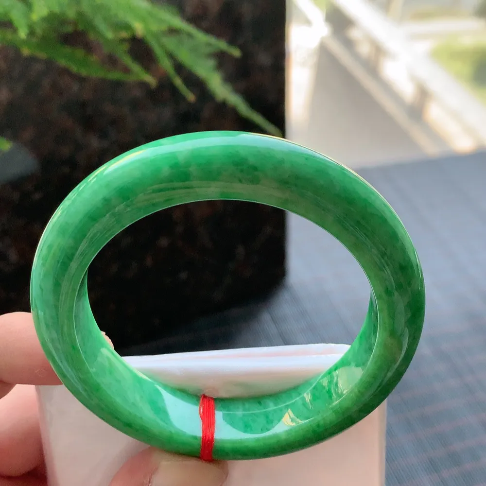 正圈满绿 无瑕 尺寸:54.4/12.4/9.1 满色