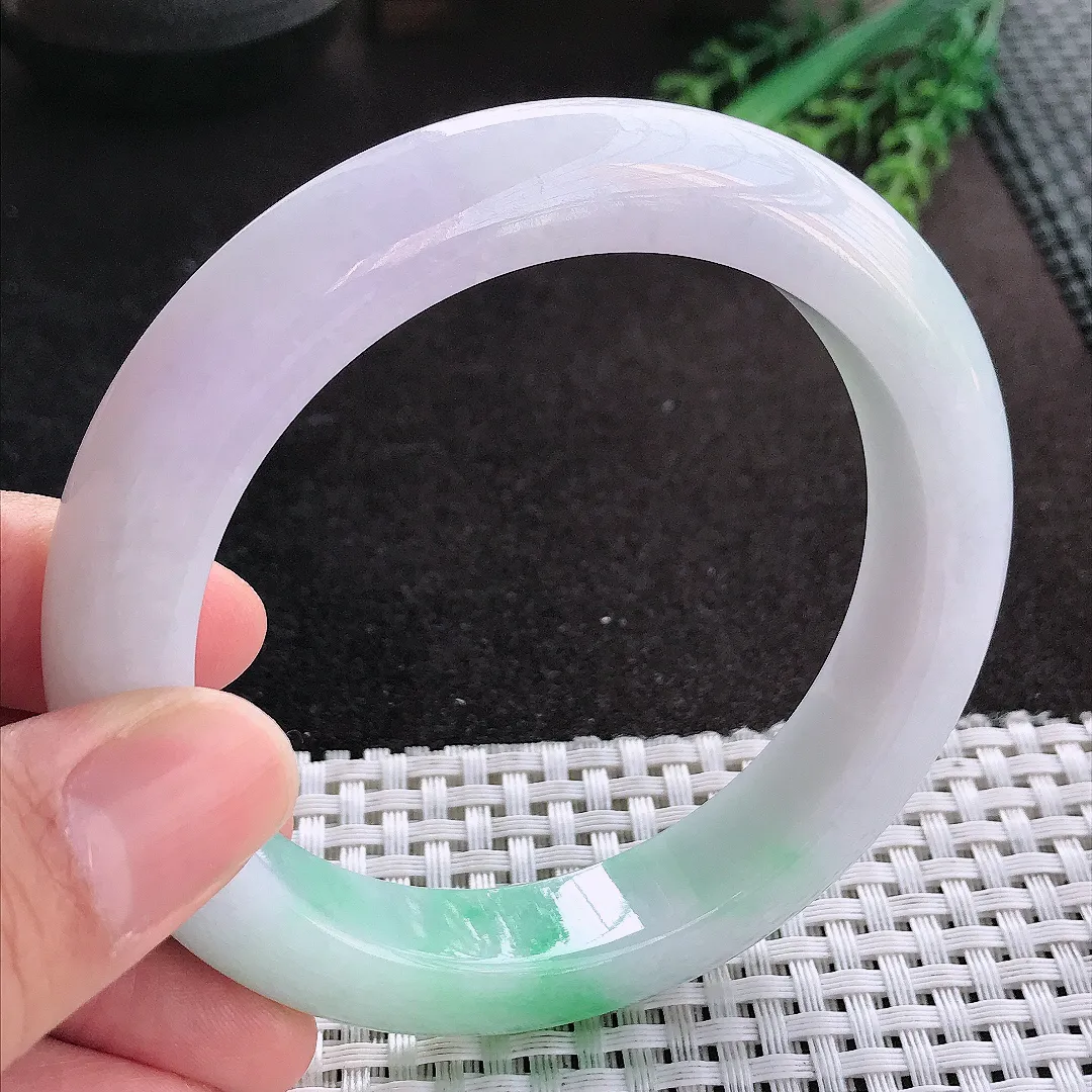 天然A货翡翠61/12.6/10.3老坑秀气温润白底青飘阳绿手镯宽边玉镯