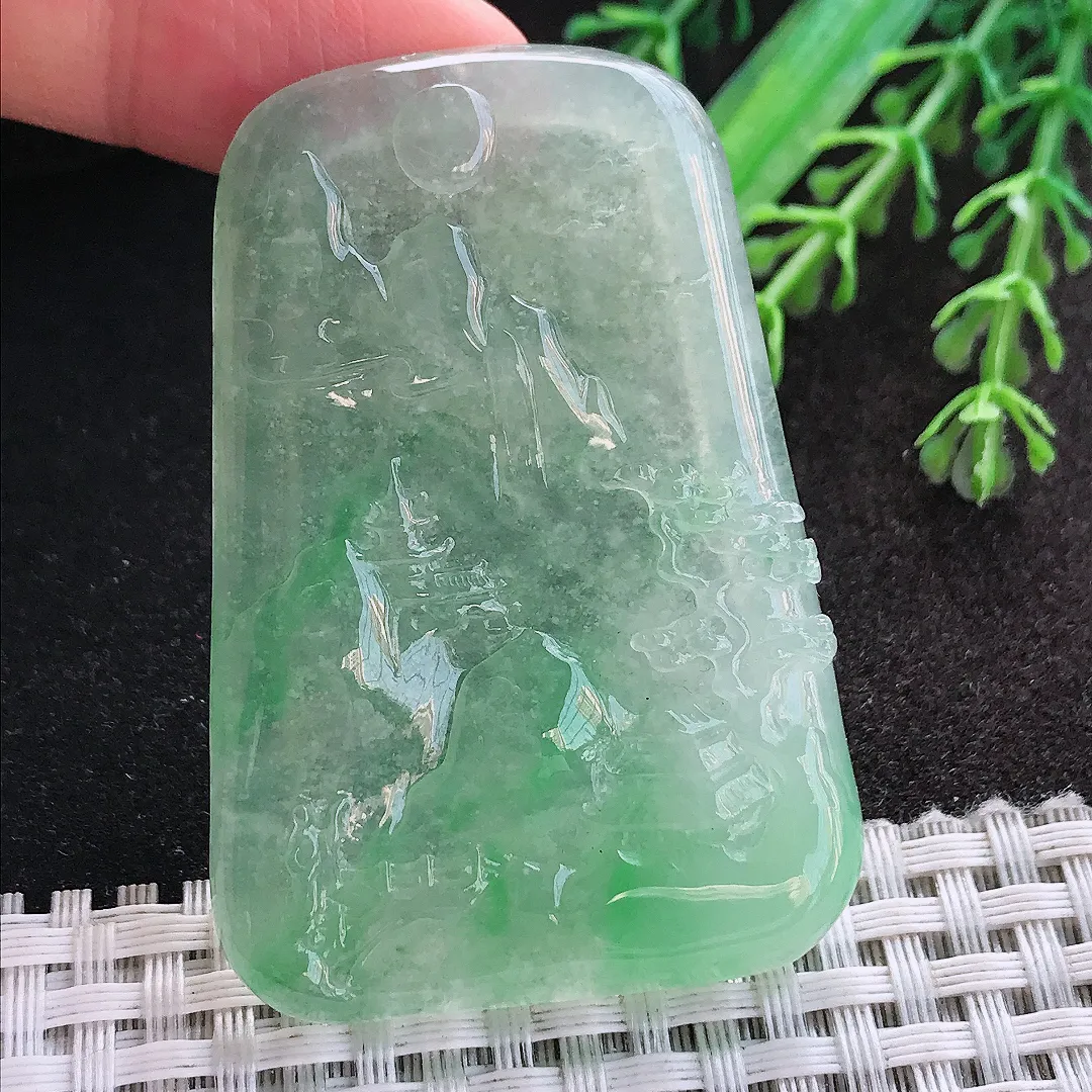 天然A货翡翠57.3/39.7/5.6老坑冰透果冻胶冰晴阳绿山水牌吊坠翡翠玉挂件