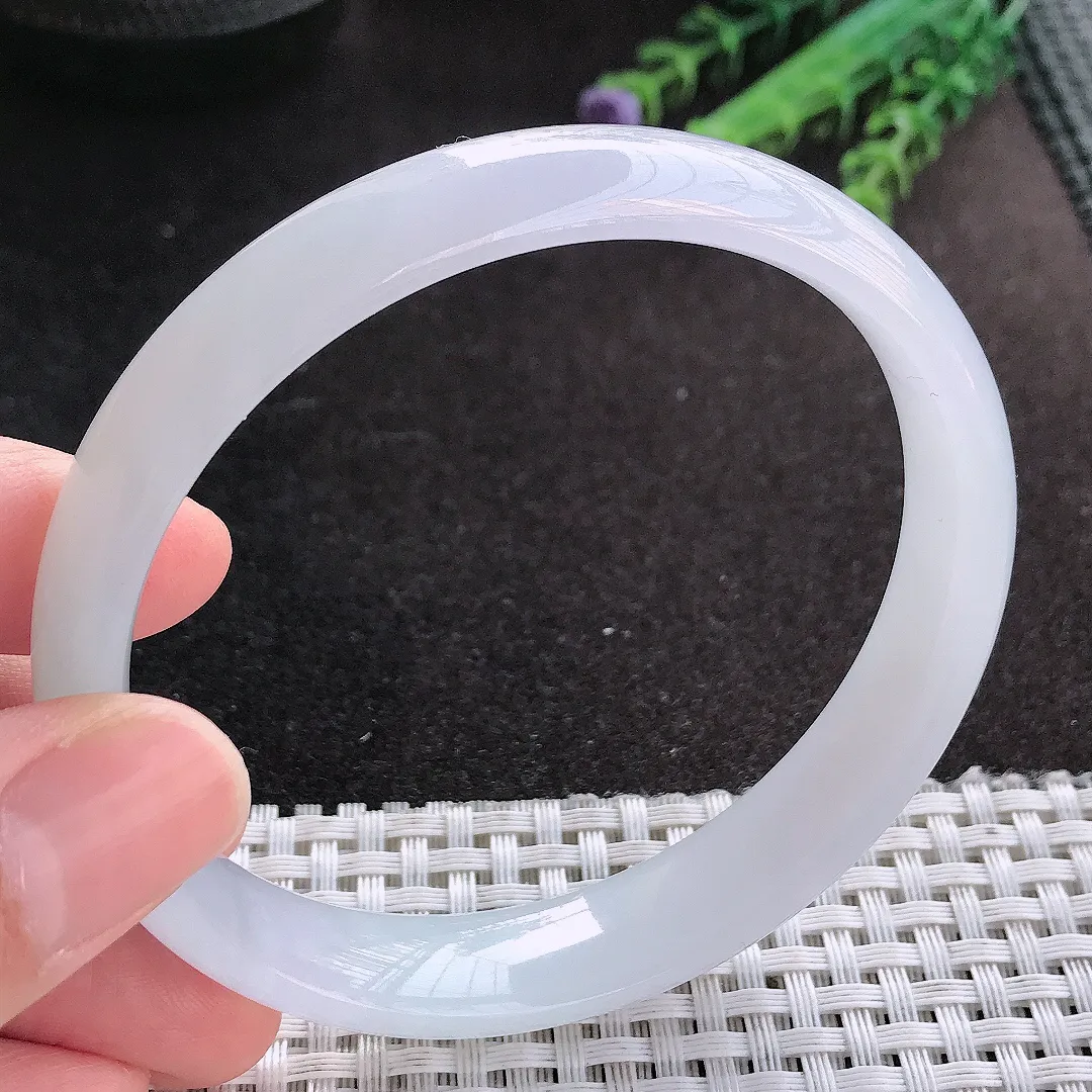 天然A货翡翠64/12.8/7老坑冰纯果冻胶月光白手镯宽边玉镯