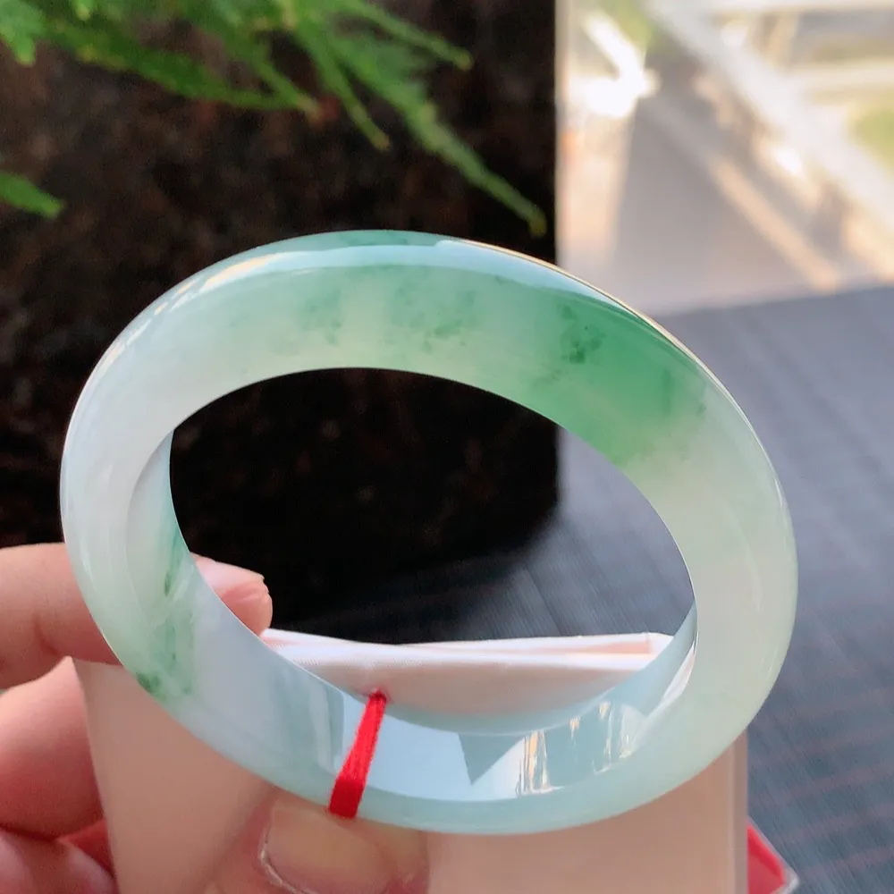 正圈高冰绿花 无瑕 尺寸:55.7/12.8/8.8 种色兼备