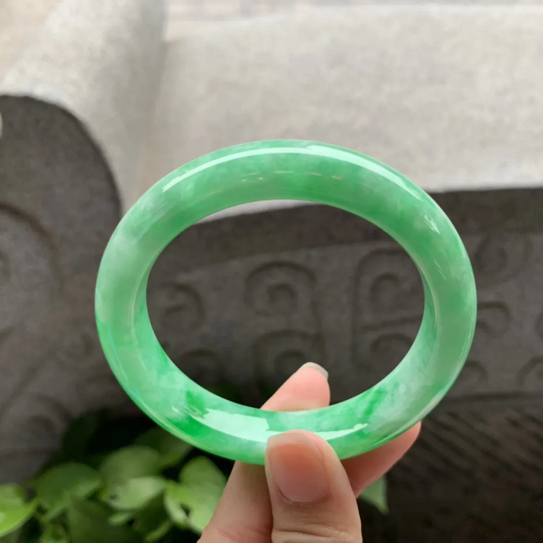 圈口55.6-12.3-9 【满阳绿正圈手镯】正圈55 56可戴
