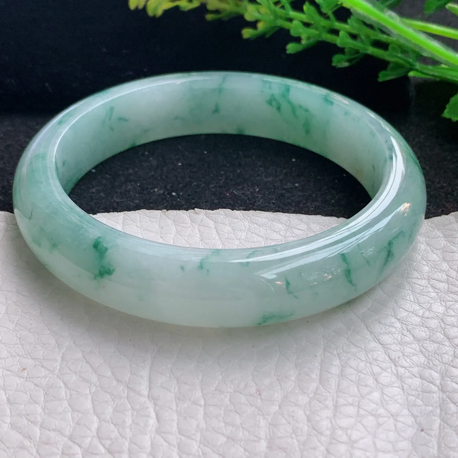 js自然光59.5*13.2*8.5平安镯 缅甸翡翠a货玉手镯冰飘花宽边玉手环