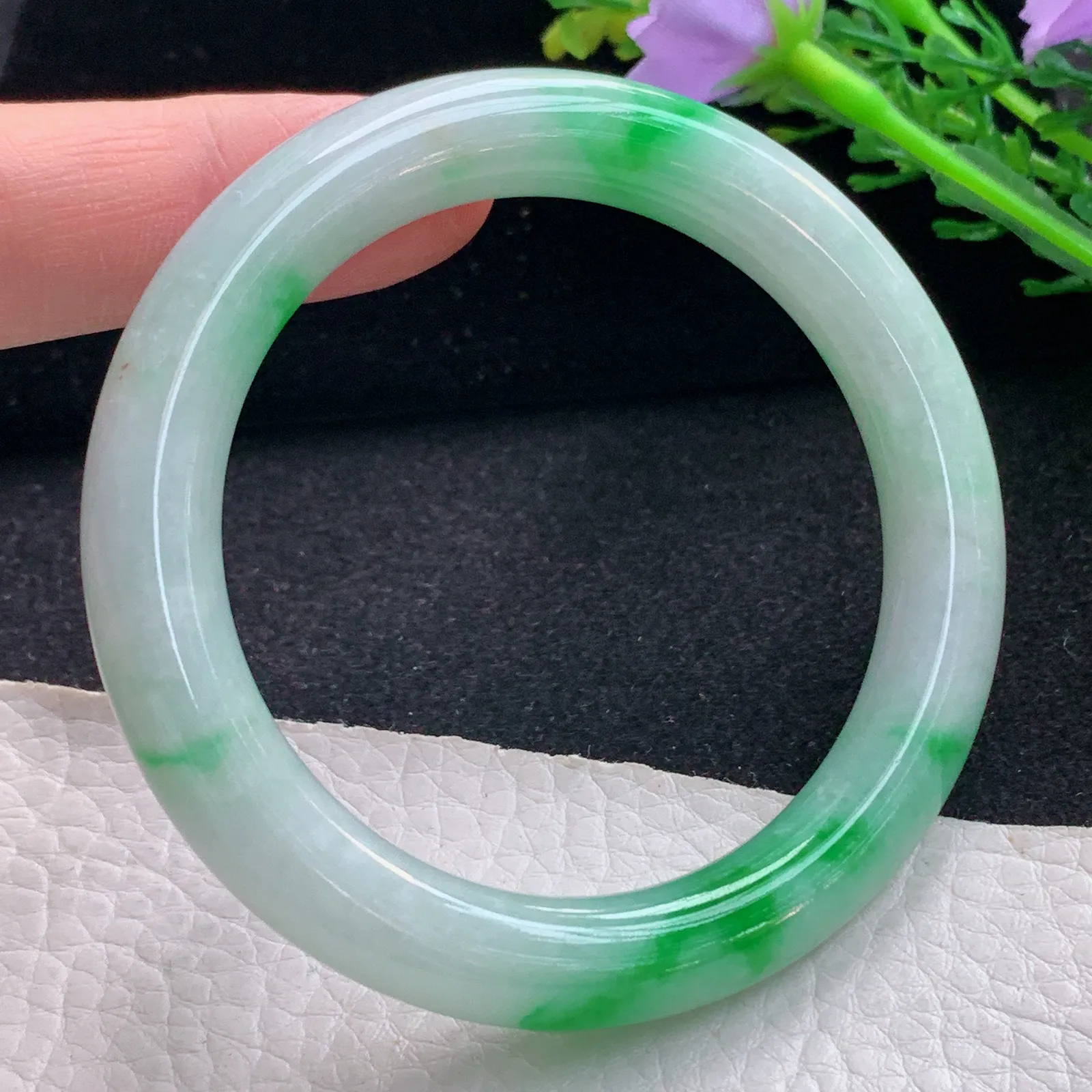 yh小圈口52.8*9.2*9.5美人镯 缅甸翡翠a货玉手镯飘阳绿圆条玉手环