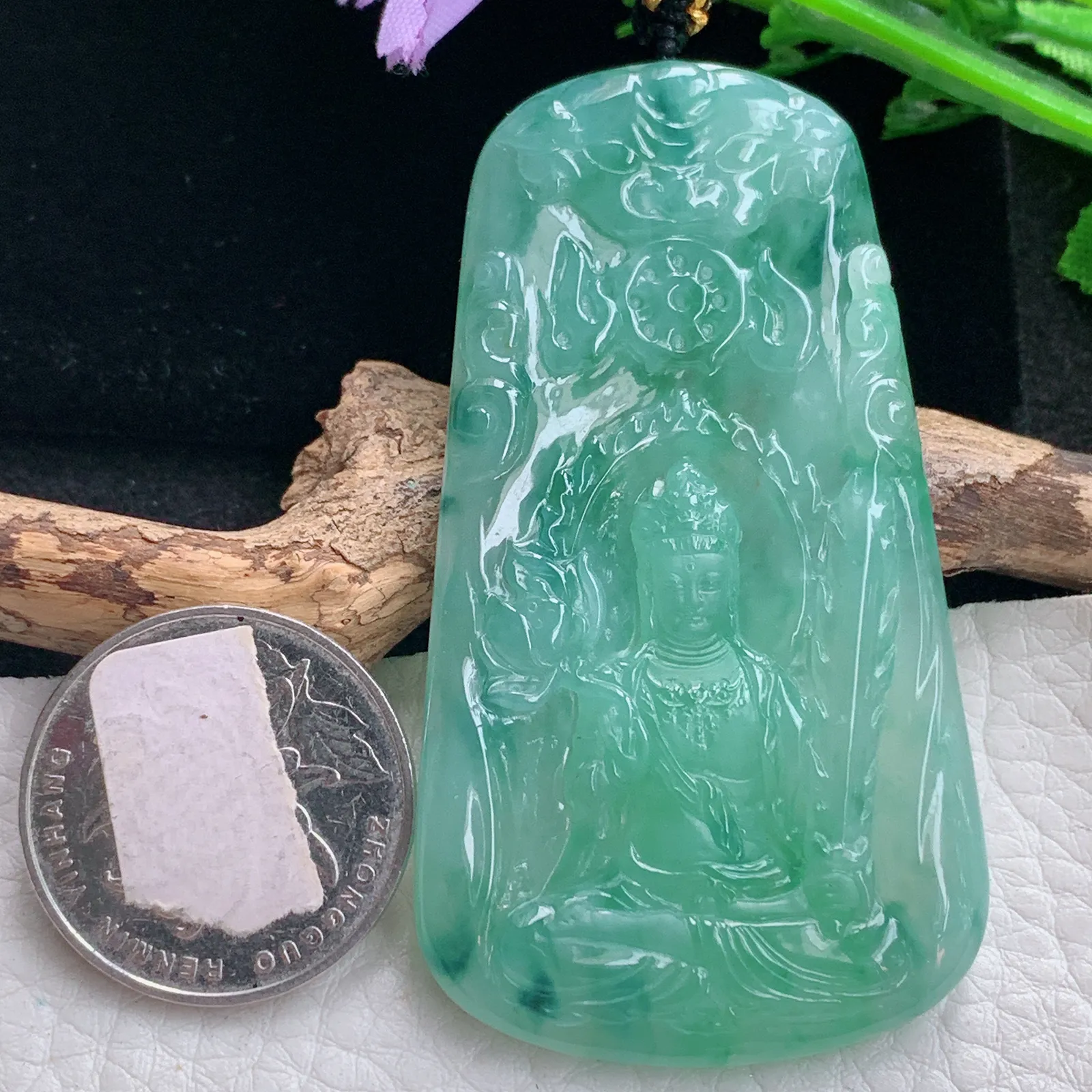 kh实拍64.2*36*5.5缅甸翡翠精雕满绿飘花虚空藏玉吊坠 玉挂件