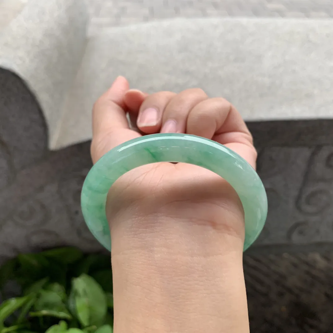 圈口54-10.1 【飘绿圆条手镯】圆条54 55可戴