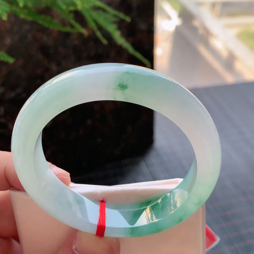 正圈高冰绿花 无瑕 尺寸:55.7/12.8/8.8 种色兼备