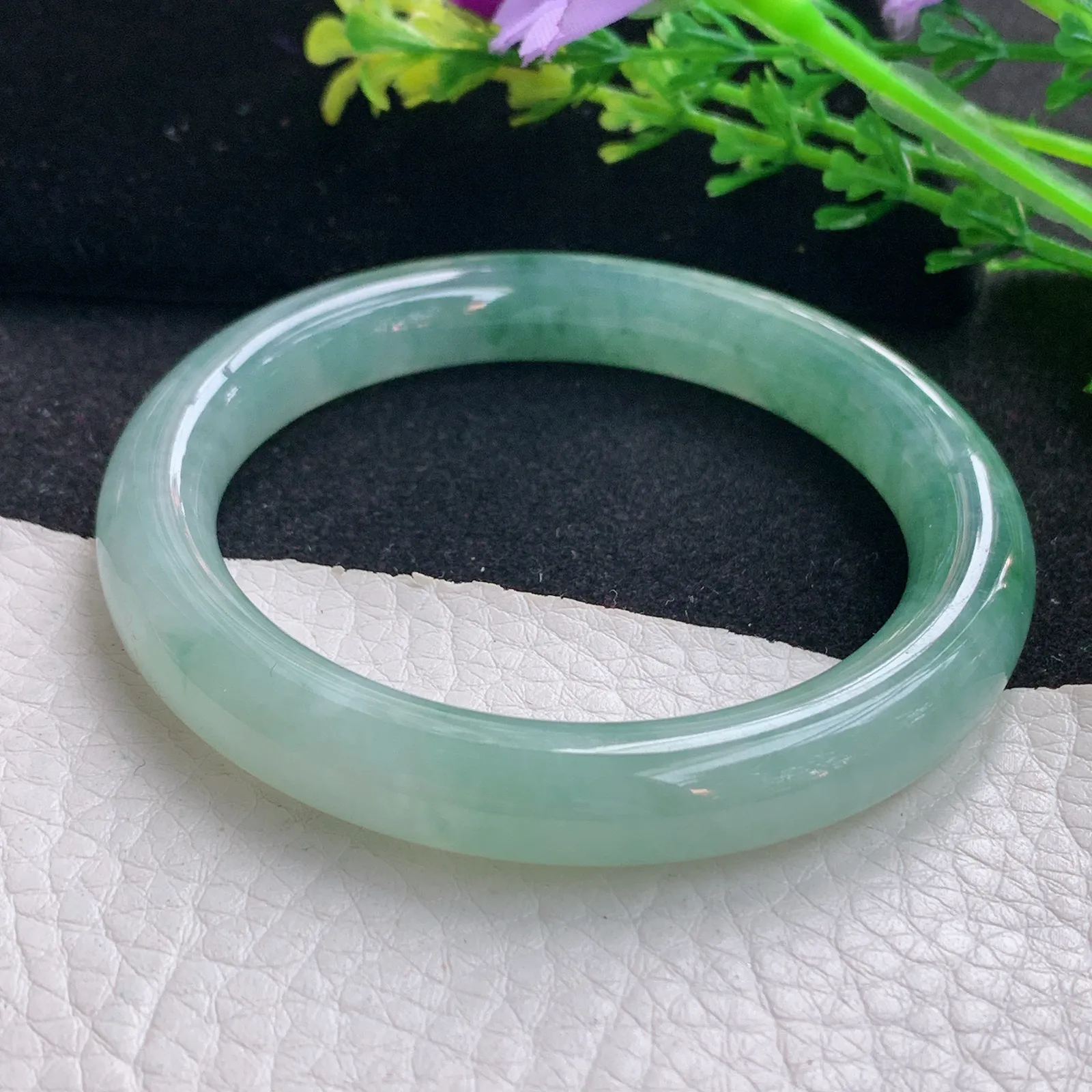 ay自然光53*9.2*9美人镯 缅甸翡翠a货玉手镯冰飘花圆条玉手环 叮当镯