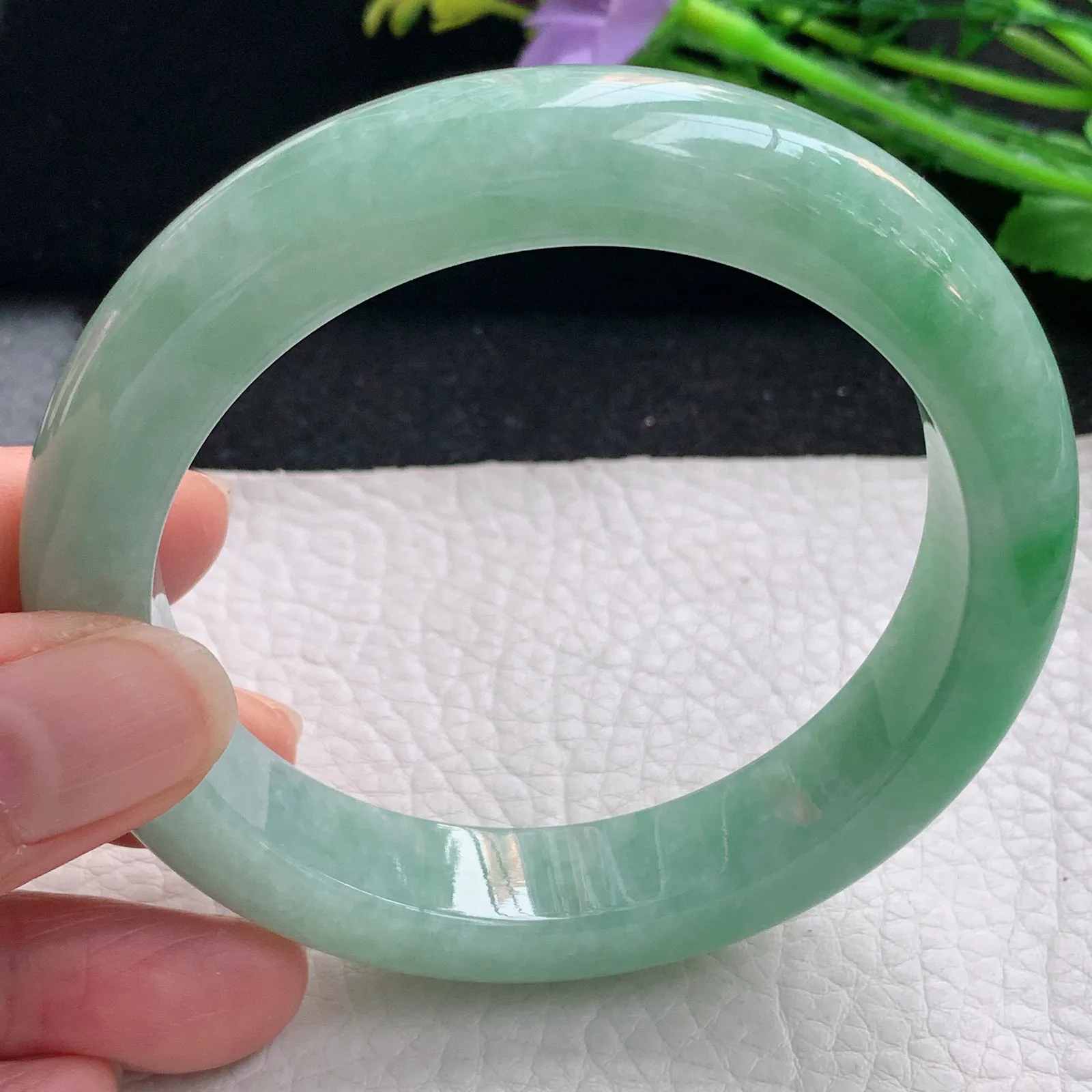 xc大圈口60*12.8*9.6平安镯 缅甸翡翠a货玉手镯飘绿厚装宽边玉手环