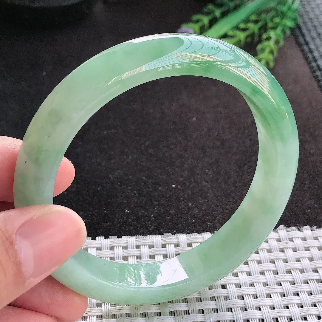 天然A货翡翠60/12.6/8.8老坑冰润果冻胶冰晴满绿手镯宽边玉镯
