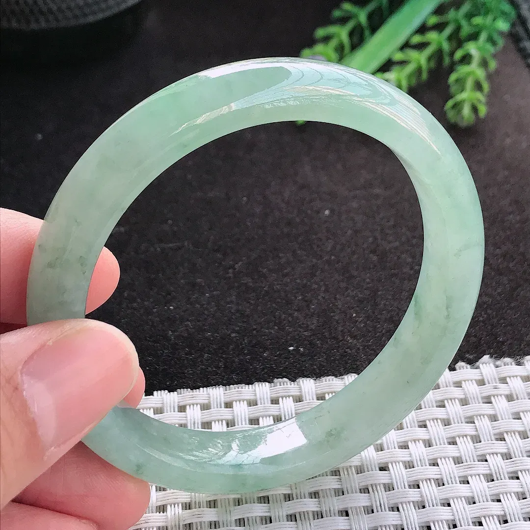 天然A货翡翠56/11.2/7.8老坑冰润起胶冰晴绿手镯宽边玉镯